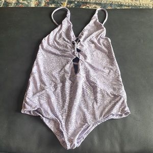 Acacia one piece